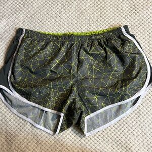 Umbro athletic shorts size XL gray and green